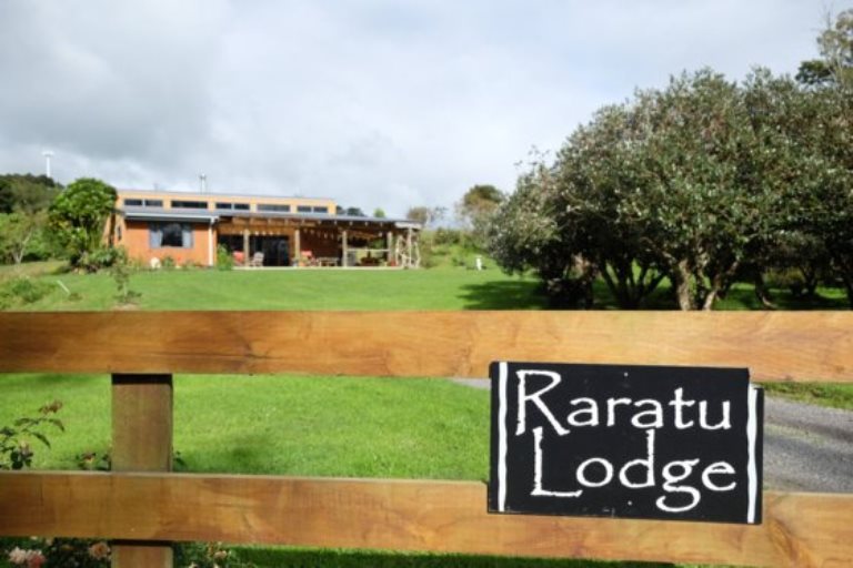 Raratu Lodge
